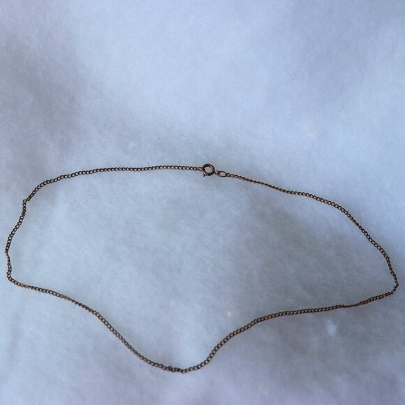17" Inch gold toned chain link necklace, used good condition - Picture 1 of 5